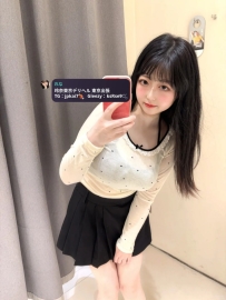 初めてだから、兄貴が自分で最初の女の子を選んだんだけど、妹が若すぎて、サービスは